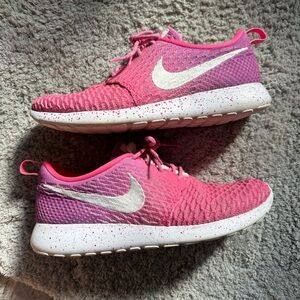 Nike Women’s Pink and Purple Shoes